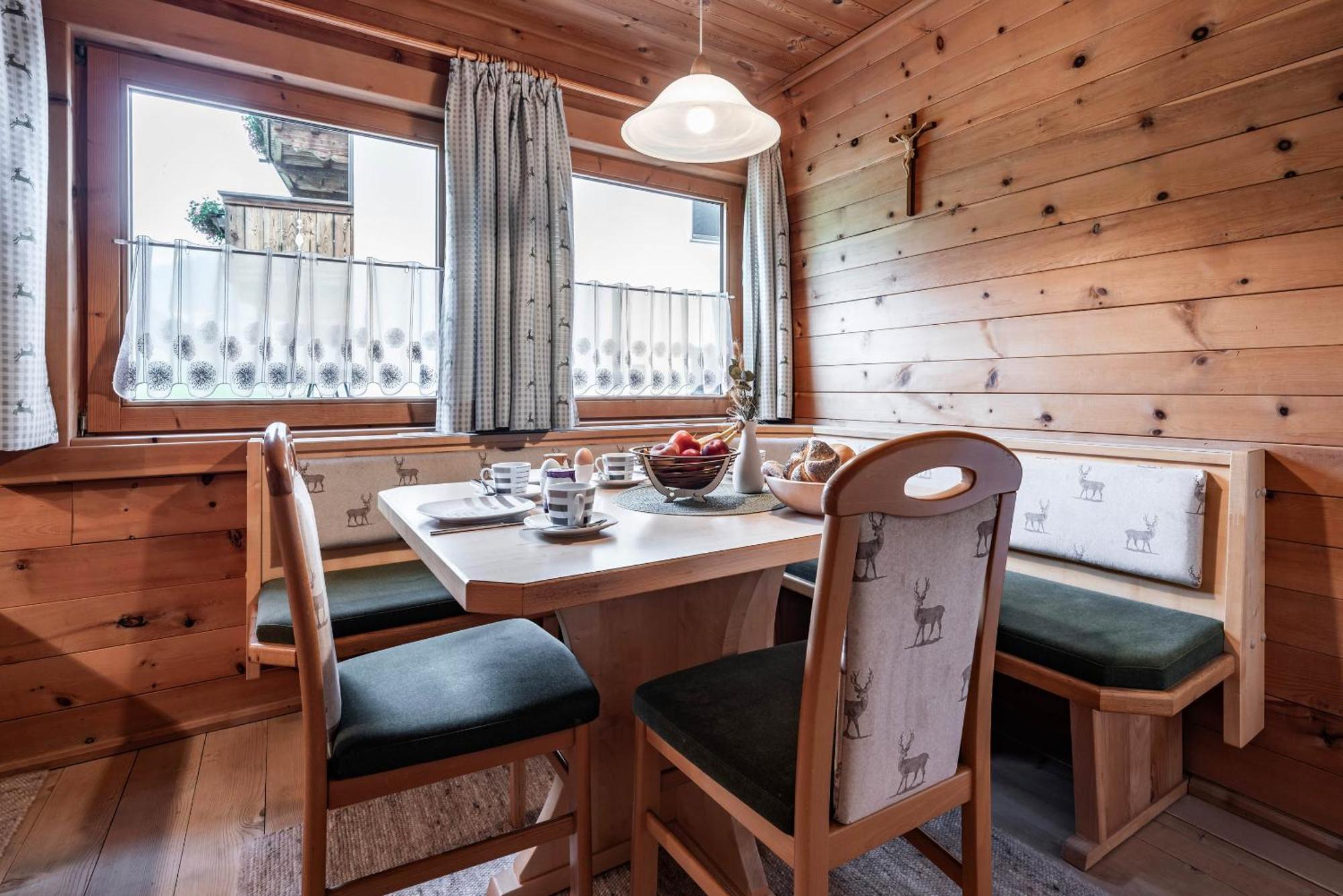 Holzknechthuette Villa Mayrhofen Eksteriør billede